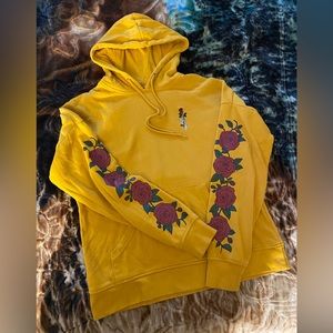 Empyre from zumiez size xsmall, yellow/red